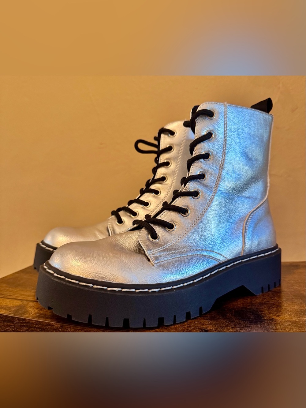 Sincerely Jules Harley Combat Boots  Metallic Silver Women's Sz 6.5